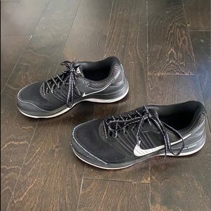 Nike Dual fusion black tennis shoes